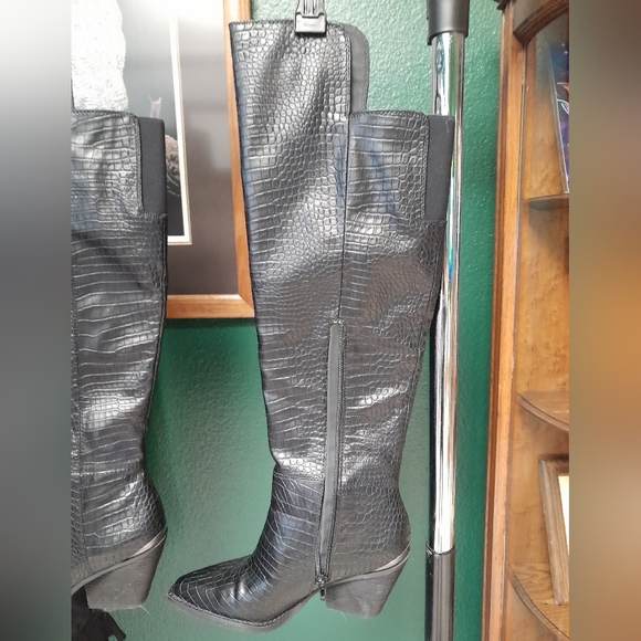 Zodiac black over the knee boots 7.5 Never Worn - Picture 2 of 6